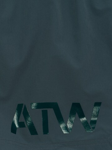 HALO Loosefit Shorts in Grau