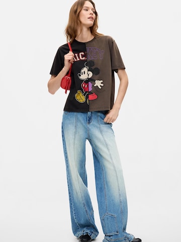 Tricou de la Desigual pe maro