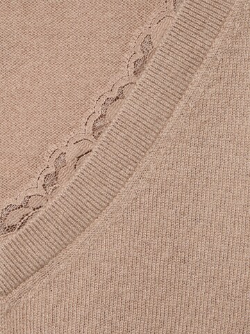 Pull-over Marie Lund en beige