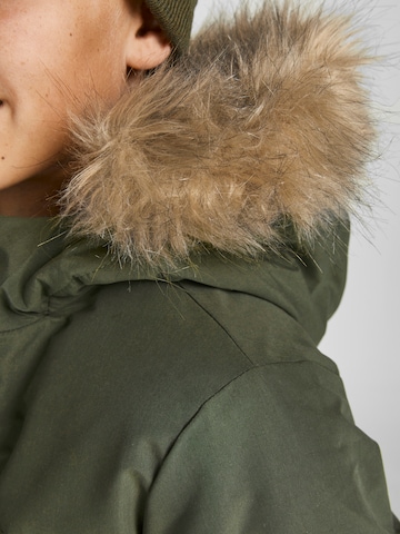 Veste d’hiver 'Super' Jack & Jones Junior en vert