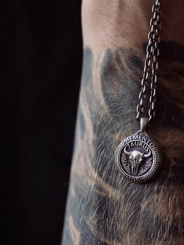REYTEL Anhänger 'TAURUS. MEMENTO MORI' in Silber