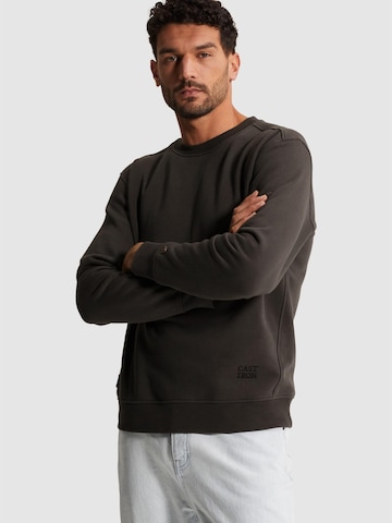 Felpa 'Sweatshirt with back artwork' di CAST IRON in grigio