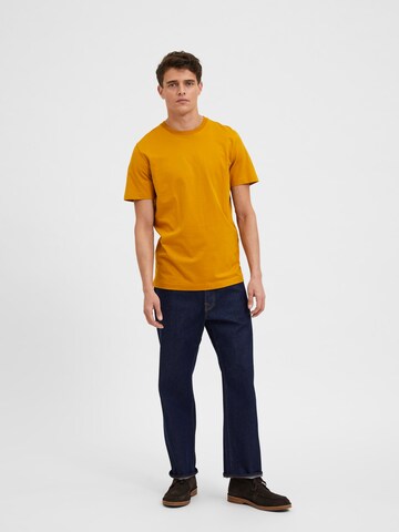 T-Shirt 'Norman' SELECTED HOMME en jaune