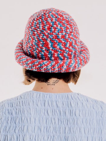 OUT OF ORBIT Beanie 'Kate' in Red