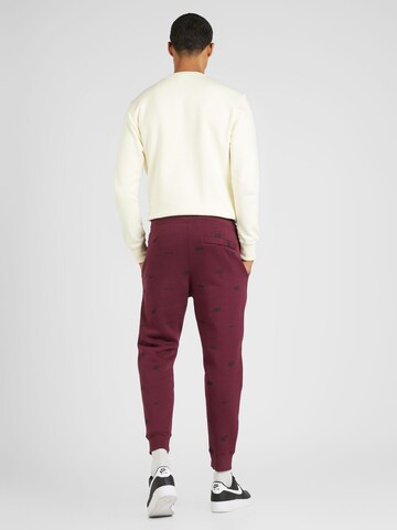 Tapered Pantaloni de la Nike Sportswear pe maro