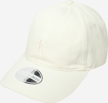 Calvin Klein Jeans Cap in Beige: front