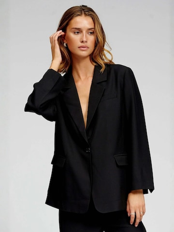 TEESHOPPEN Blejzr ' Oversized ' – černá