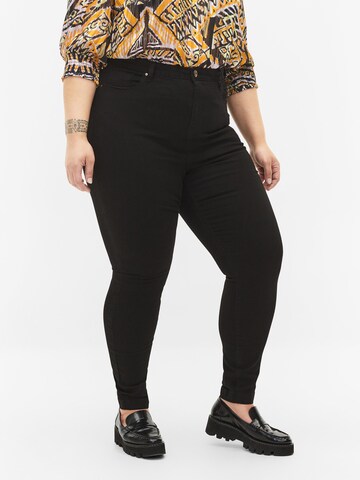 Zizzi - Skinny Vaquero 'TARA BEA' en negro: frente