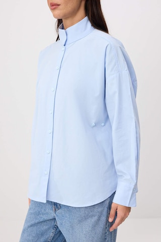 Trendyol Blouse in Blue