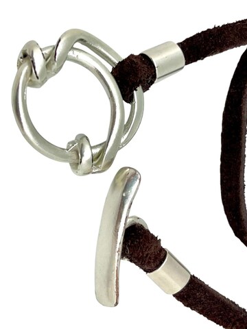 Gloria Mago - Pulsera 'Me Ato bracelet in chocolate brown leather, double wrap, silver 10µ' en plata