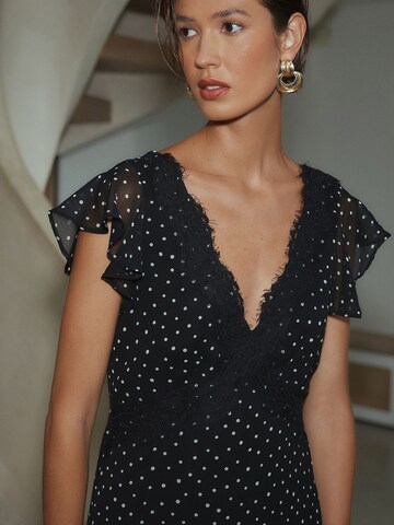 Next Kleid in Schwarz