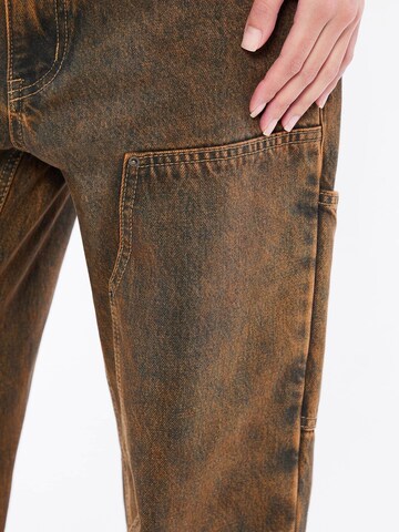 GUESS Loosefit Jeans in Braun