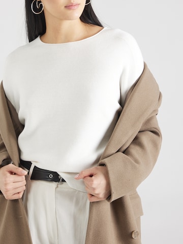 Pull-over 'MEAMI' DRYKORN en blanc