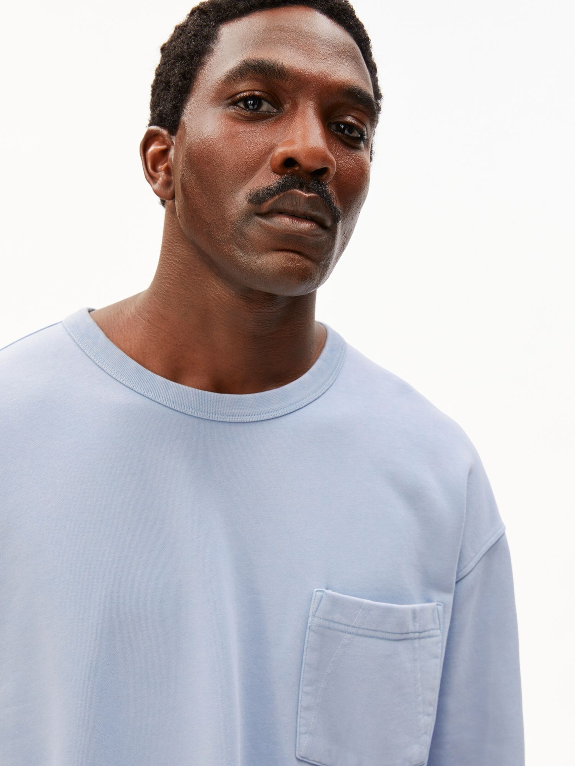 ARMEDANGELS Sweatshirt in Blauw