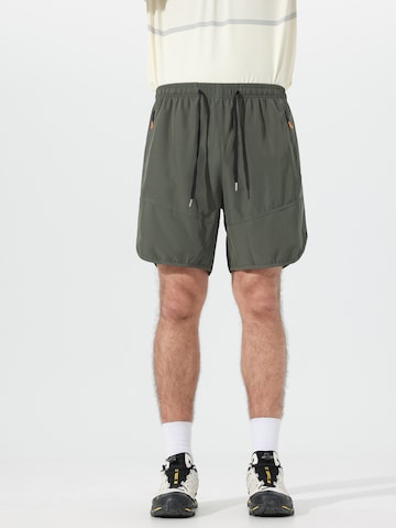 YOUTHUP Loose fit Workout Pants 'KORFLEX' in Green: front