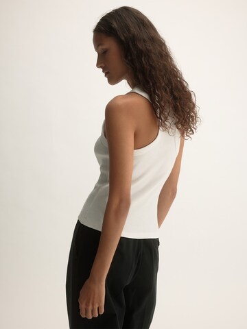 T-shirt KAVAZI en blanc