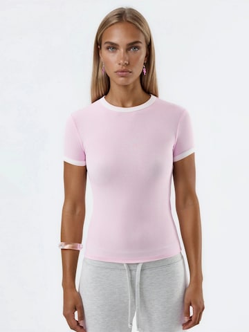 Busem T-Shirts in Pink: Vorderseite