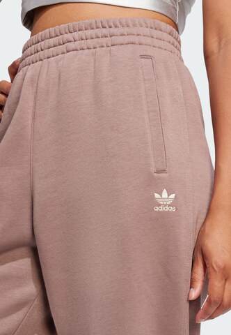 Effilé Pantalon 'Essentials' ADIDAS ORIGINALS en marron