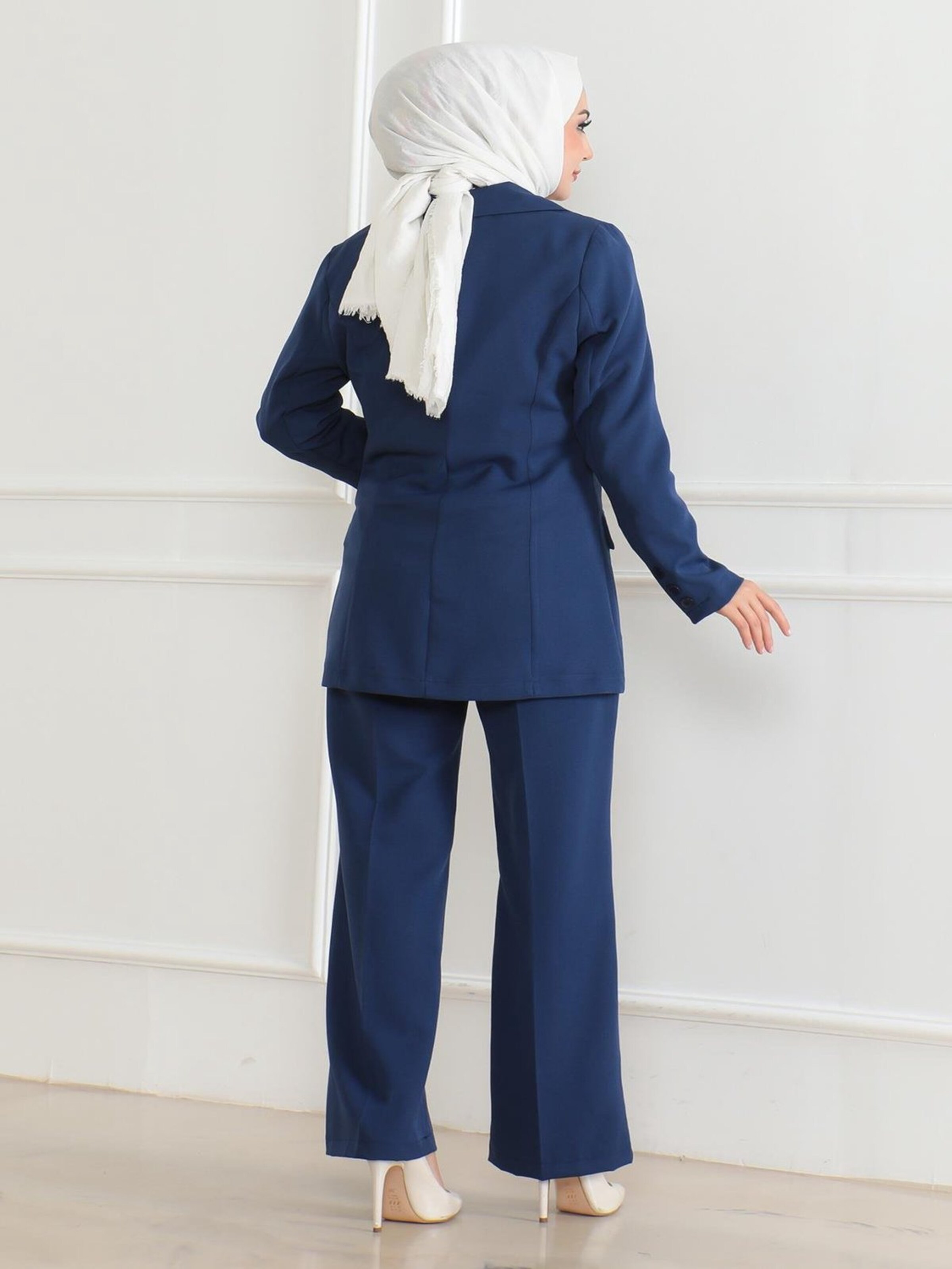 MODAMIHRAM Tunic in Blue
