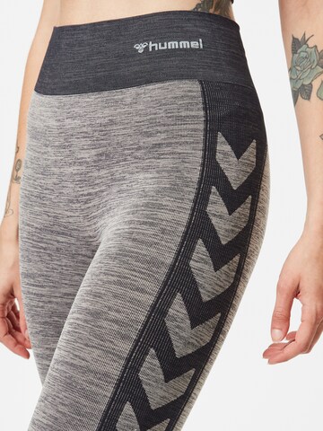 Hummel Skinny Workout Pants in Grey