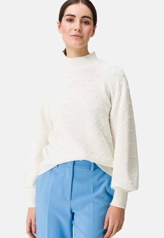 zero Sweater in White: front