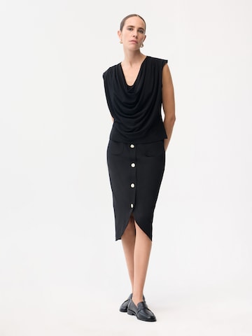 adl Skirt in Black