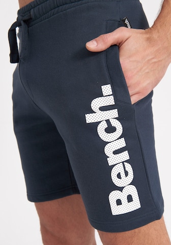 BENCH Regular Pants in Blue