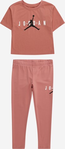 Set Jordan en rose : devant