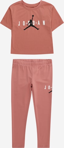 Jordan Set: T-Shirt und Hose in Pink: predná strana