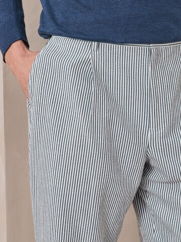 Loosefit Pantalon à pince Next en bleu