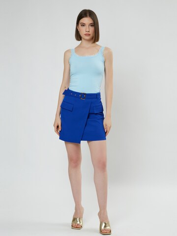 Influencer Top in Blau