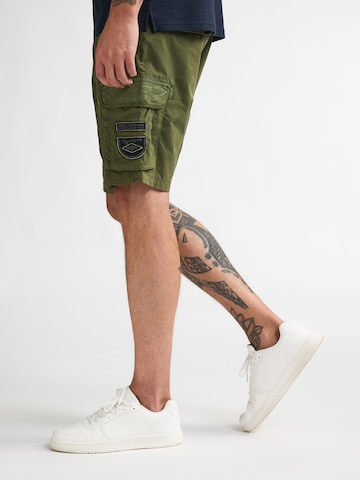 Petrol Industries regular Παντελόνι cargo σε πράσινο