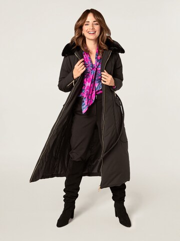 Cappotto invernale '9TR002' di Quiosque in nero