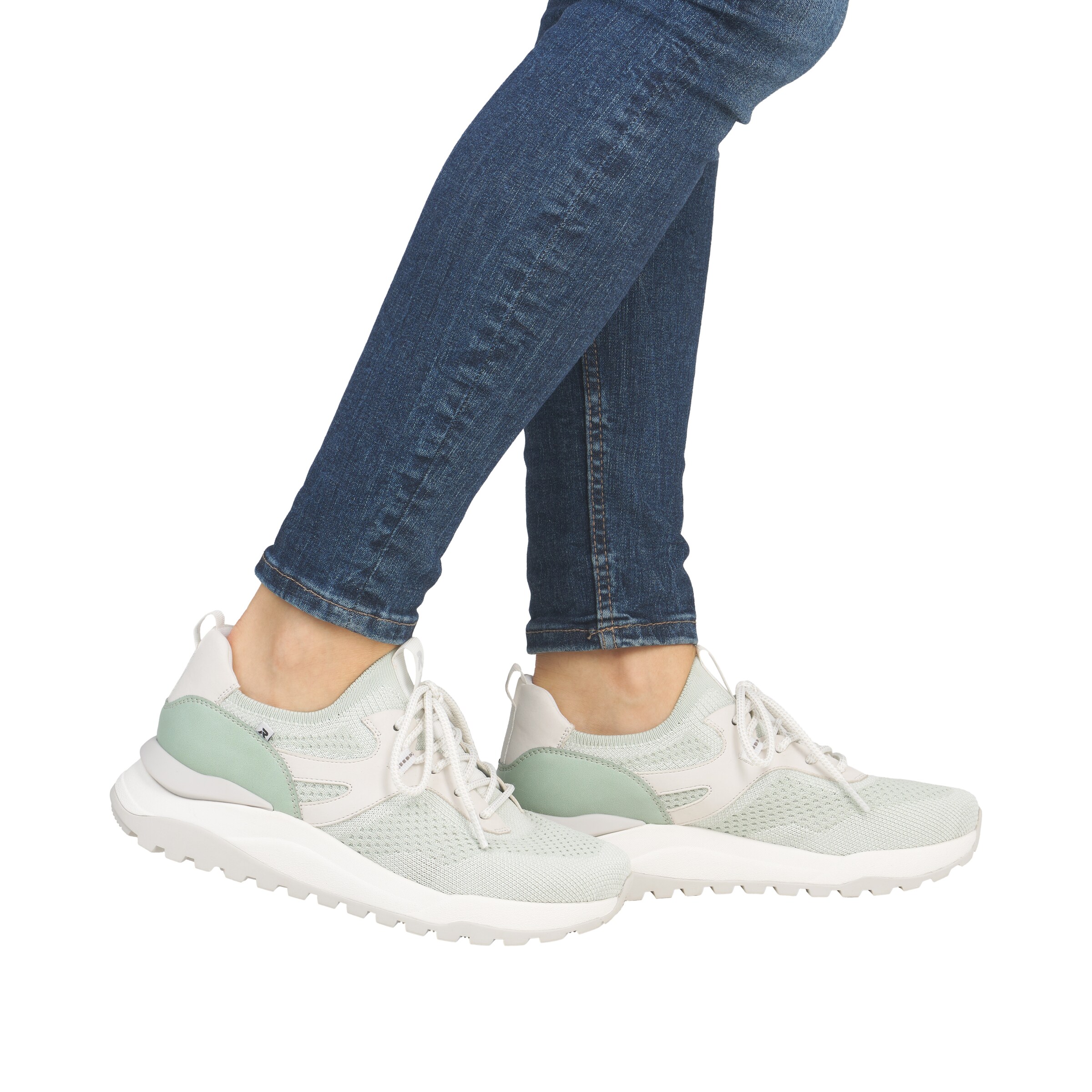 Baskets basses Rieker Sport en vert : devant