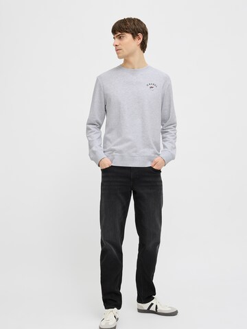 Sweat-shirt 'JREBPREPPY' JJ Rebel en gris