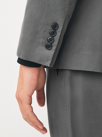 Fit confort Veste de costume Next en gris