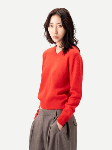 GOBI Cashmere Trui 'Women's Dual-Collar Cashmere Sweater' in Rood
