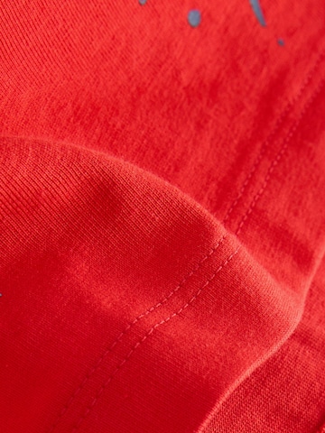 T-Shirt Next en rouge