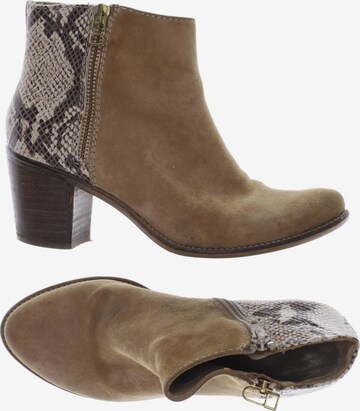 SPM Dress Boots in 36 in Beige: front