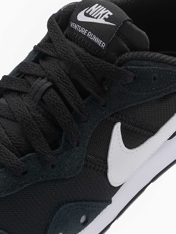 Nike Sportswear Sneaker 'Venture Runner' in Schwarz