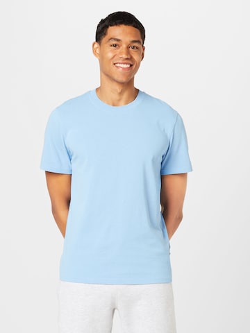 ARMEDANGELS Bluser & t-shirts 'MAARKOS' i blå: forside