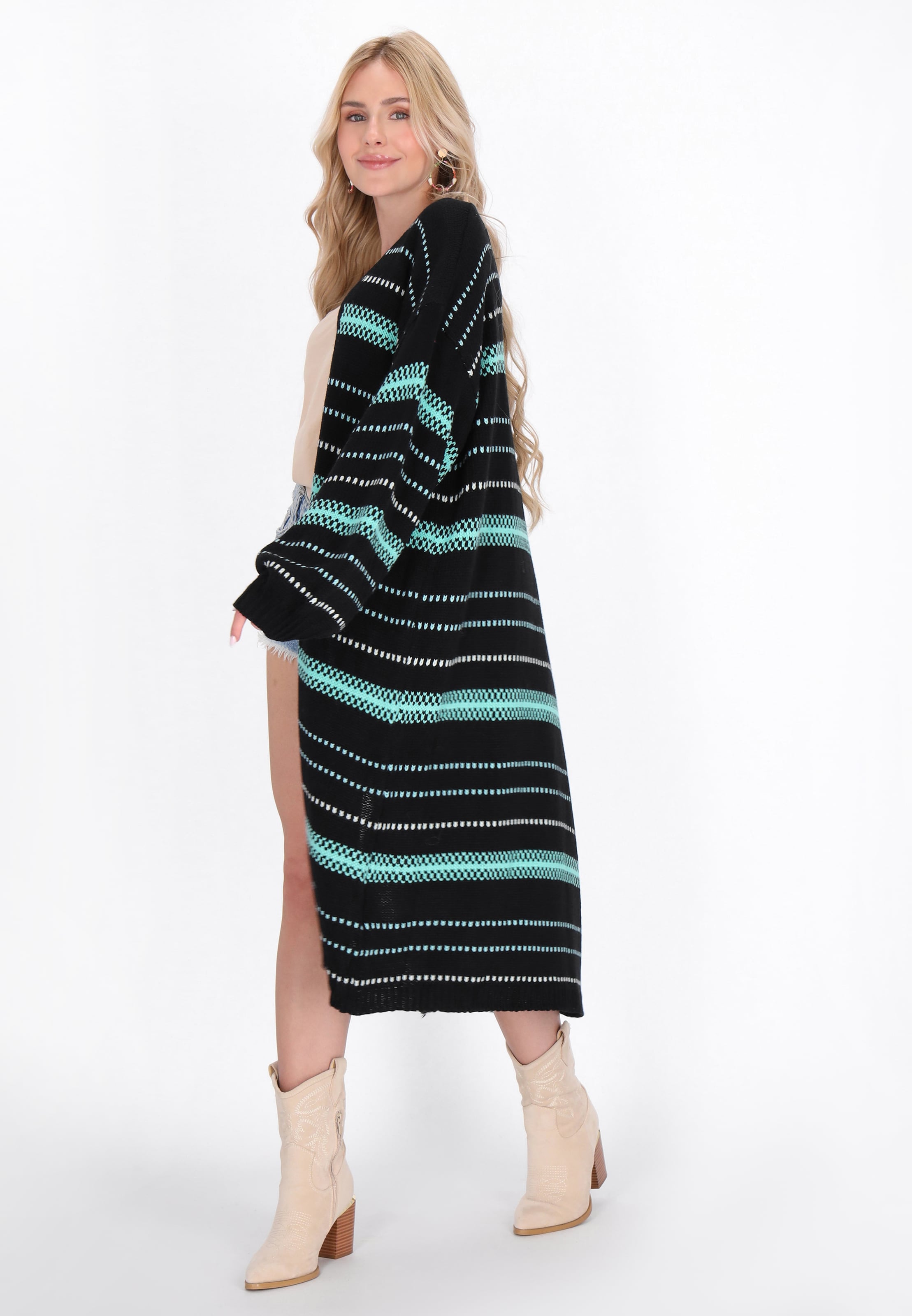 IZIA Kampsun, värv must