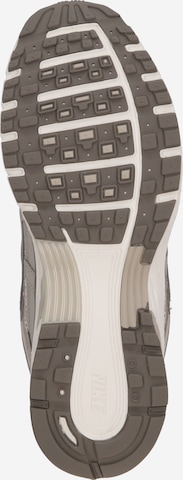 Nike Sportswear Rövid szárú sportcipők 'P-6000' - szürke