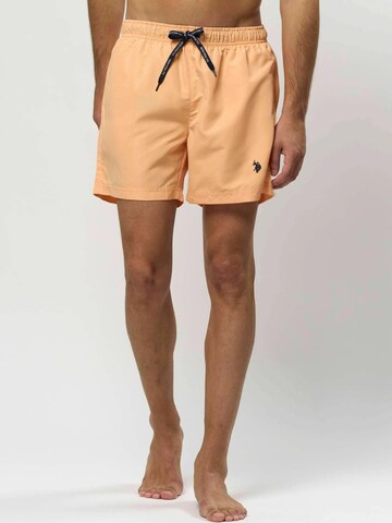 U.S. POLO ASSN. Zwemshorts ' UMAZA ' in Oranje: voorkant