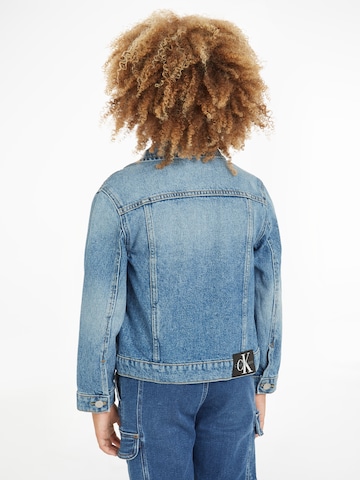 Calvin Klein Jeans regular Φθινοπωρινό και ανοιξιάτικο μπουφάν 'Iconic' σε μπλε