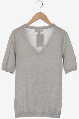 Banana Republic Top & Shirt in S in Grey