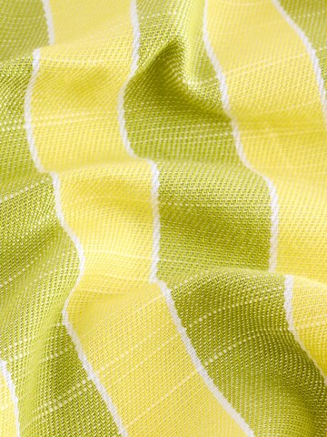 Next - regular Pantalón en amarillo
