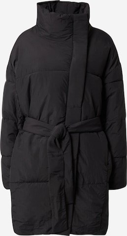 GAP Winter coat in Black: front