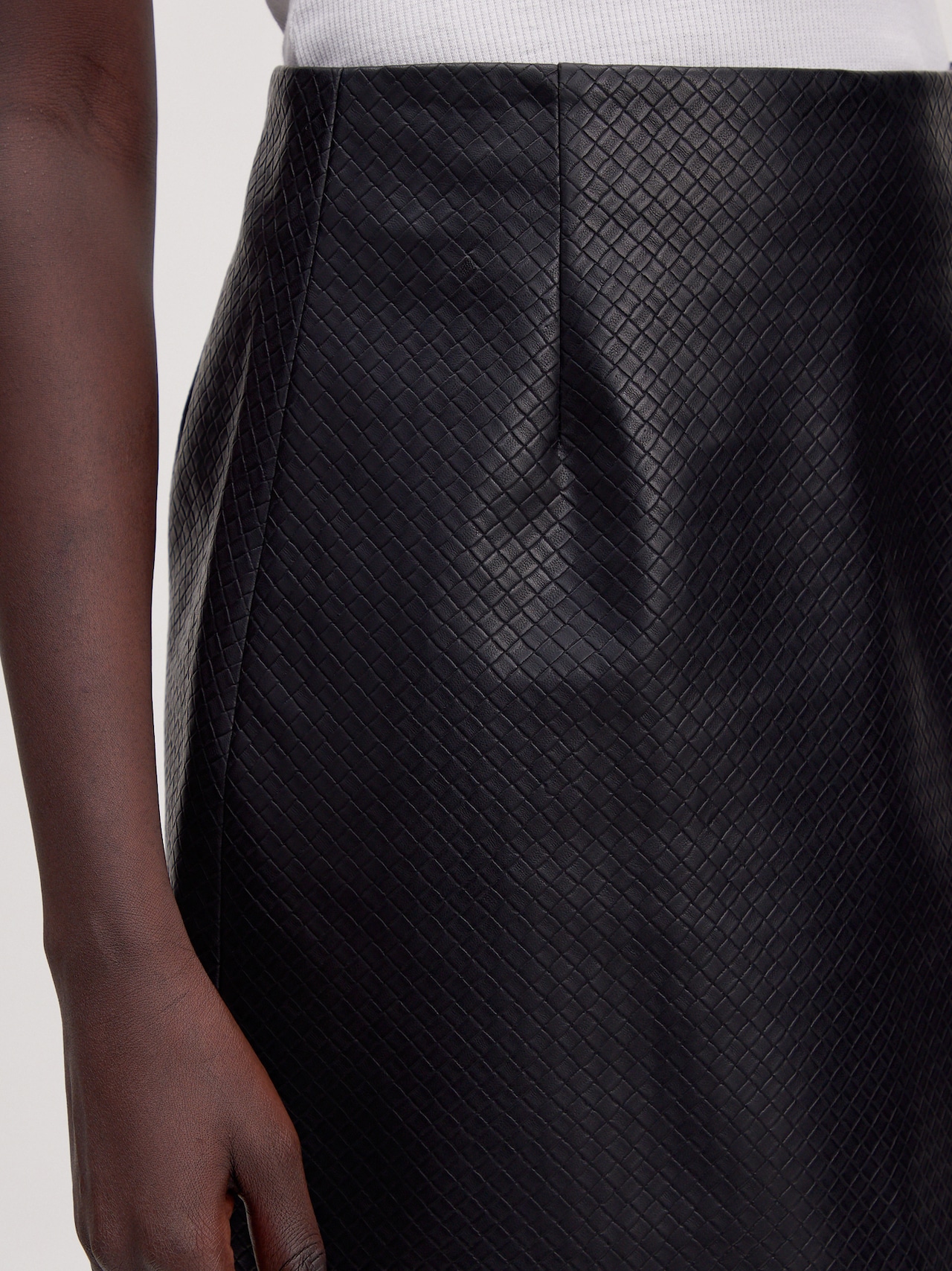 EDITED Gonna 'Josie' nero