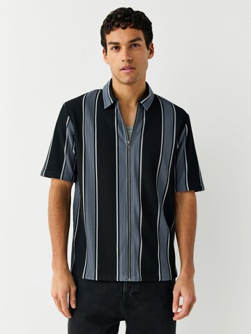 Coupe regular Chemise Next en noir : devant